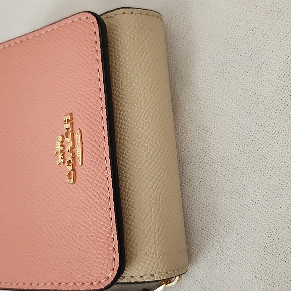 NWT Coach Colorblock Small Tri-Fold Wallet - Picture 13 of 16